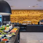 Q Hotel Plus Kraków