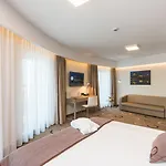 Q Hotel Plus Krakow